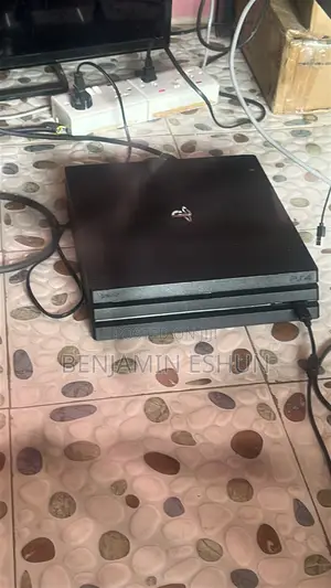 Ps4 Pro, Standard and Slim