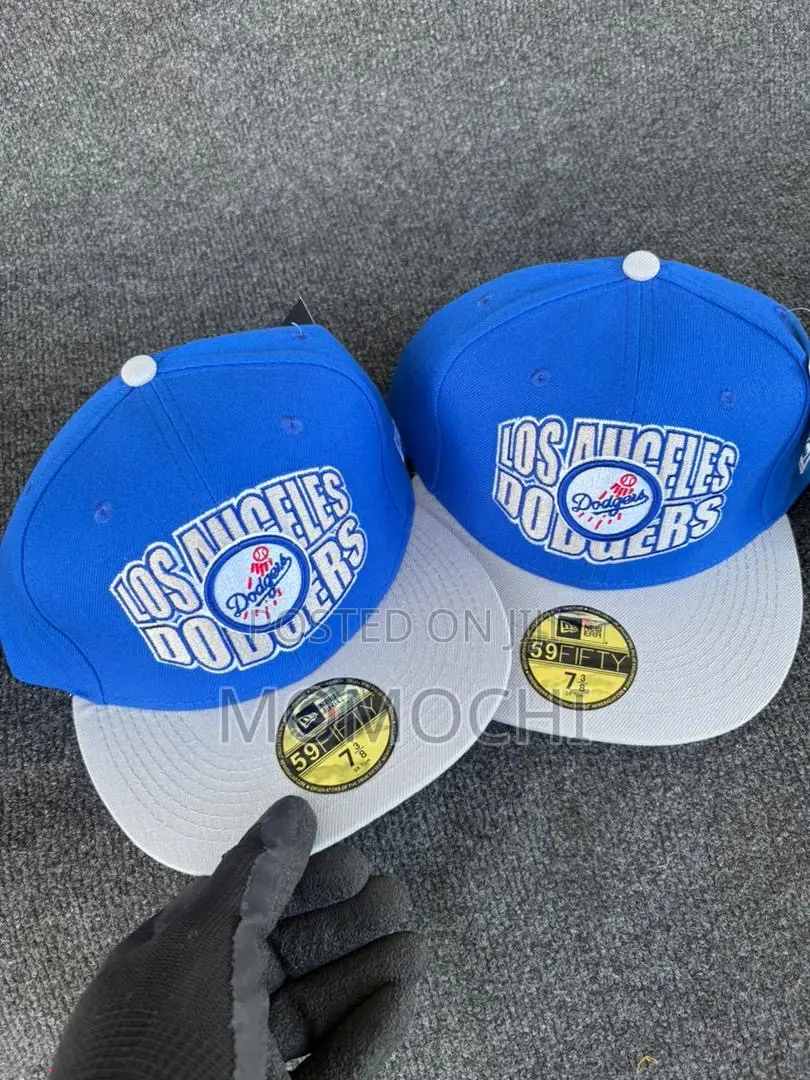 Momochi Caps
