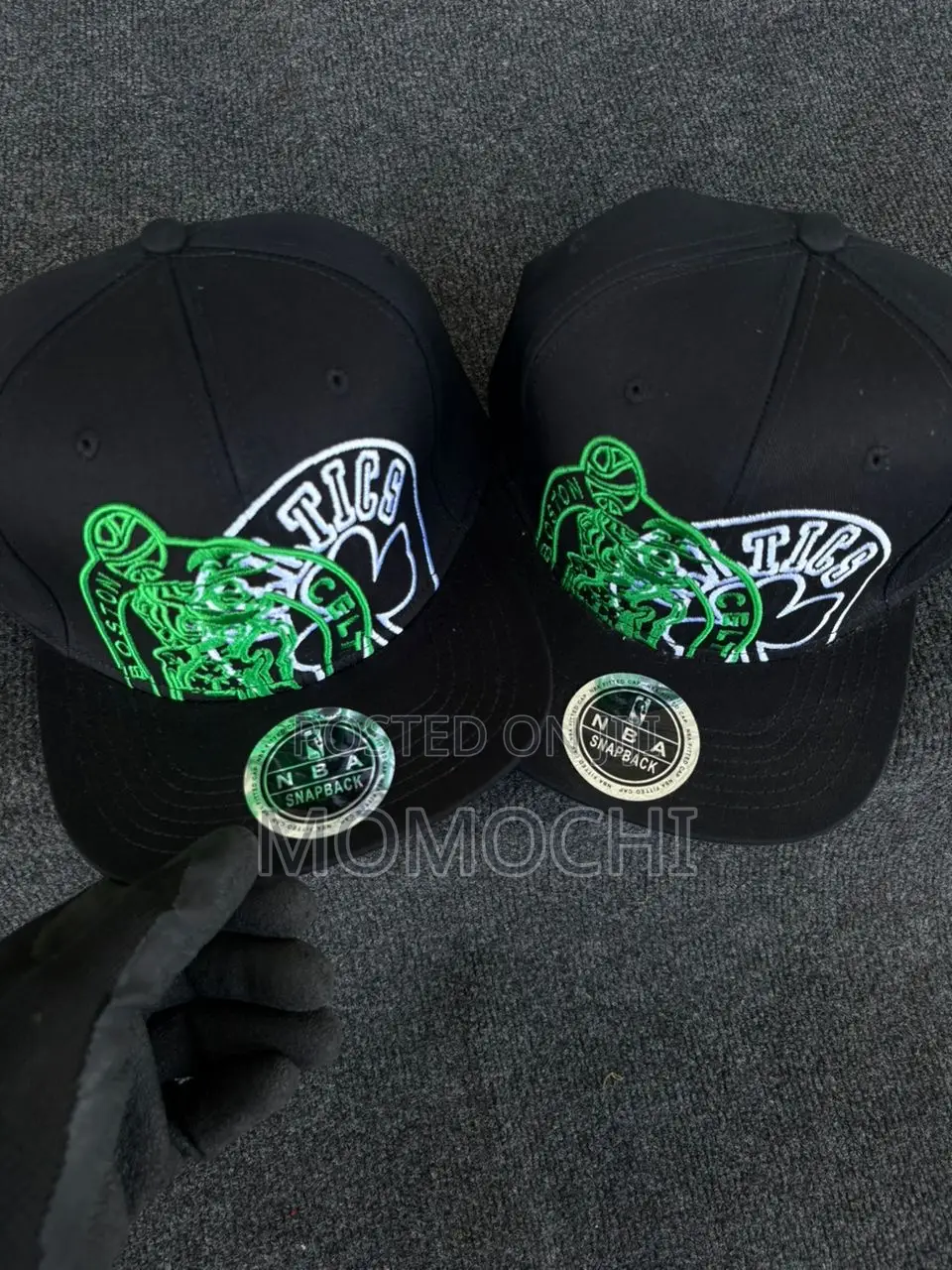 Momochi Caps