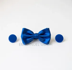 Classic Ladies Bow Tie With Matching Earrings