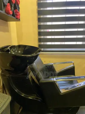 Slightly Used Modern Salon Washing Chair / Shampoo Basin Chair