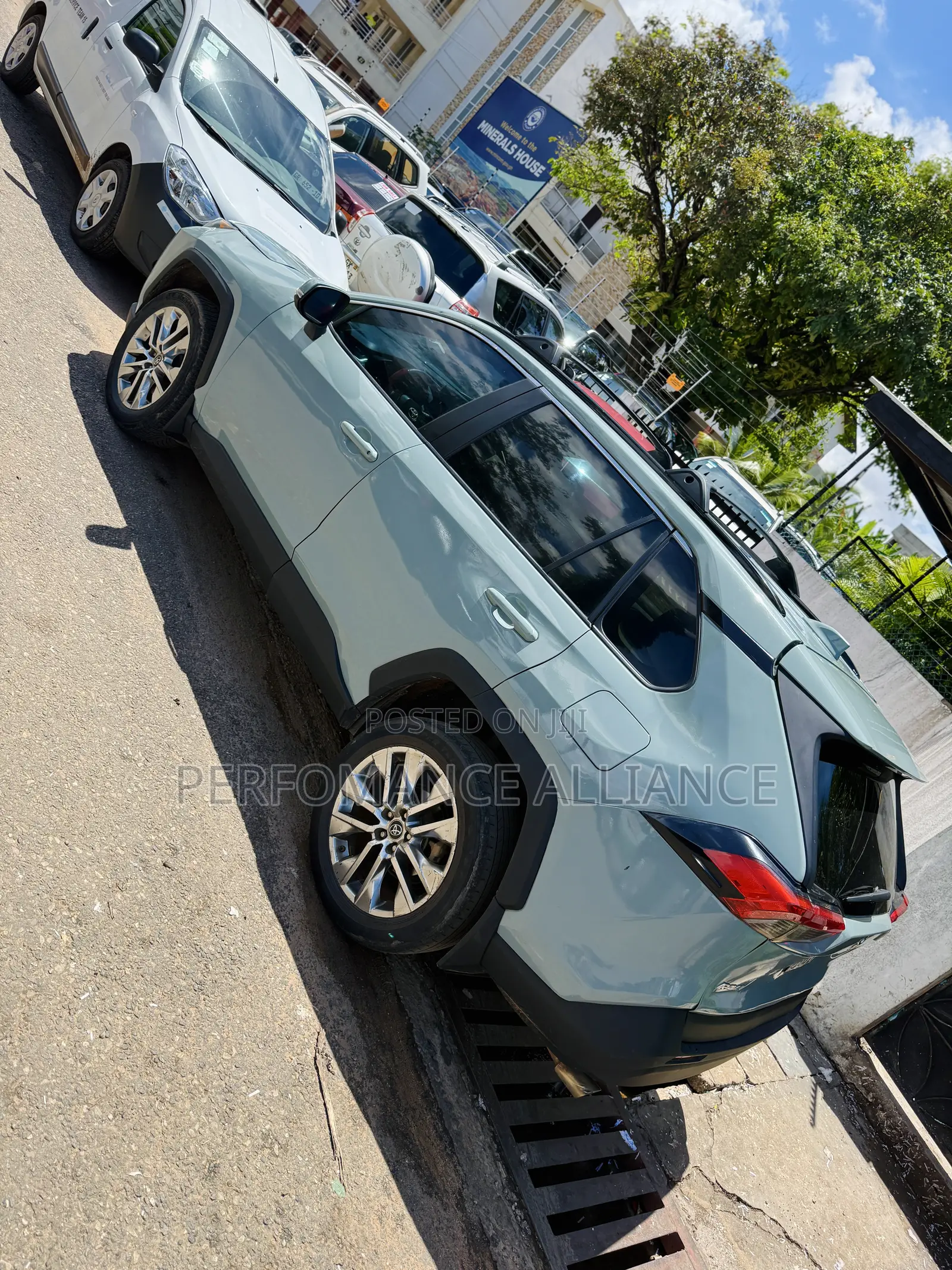Toyota RAV4 2020 Green