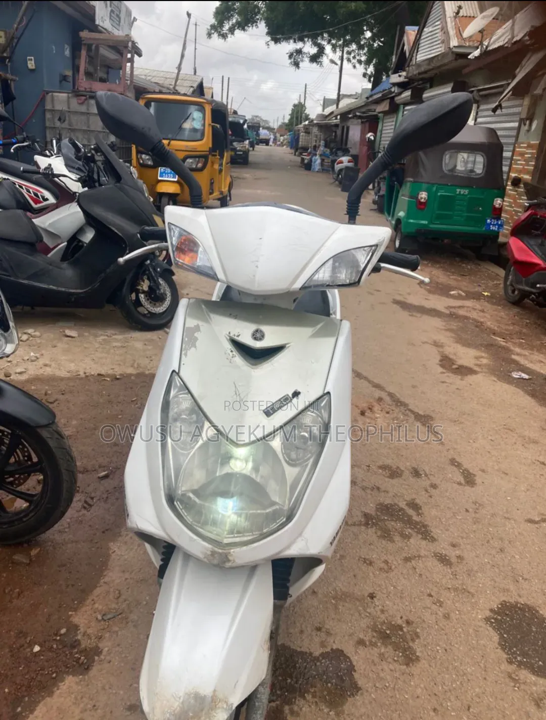 Yamaha Crux 2019 White
