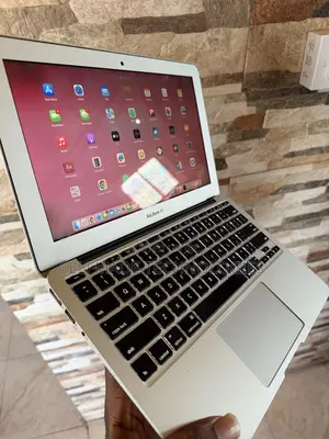 Laptop Apple MacBook Air 2014 4GB Intel Core i5 SSD 256GB