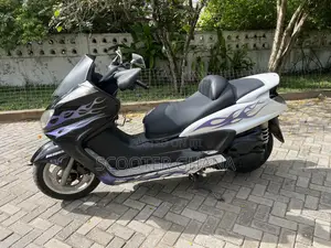 Yamaha Majesty 2018 White