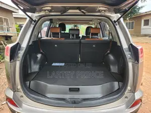 Toyota RAV4 LE AWD (2.5L 4cyl 6A) 2017 Gray