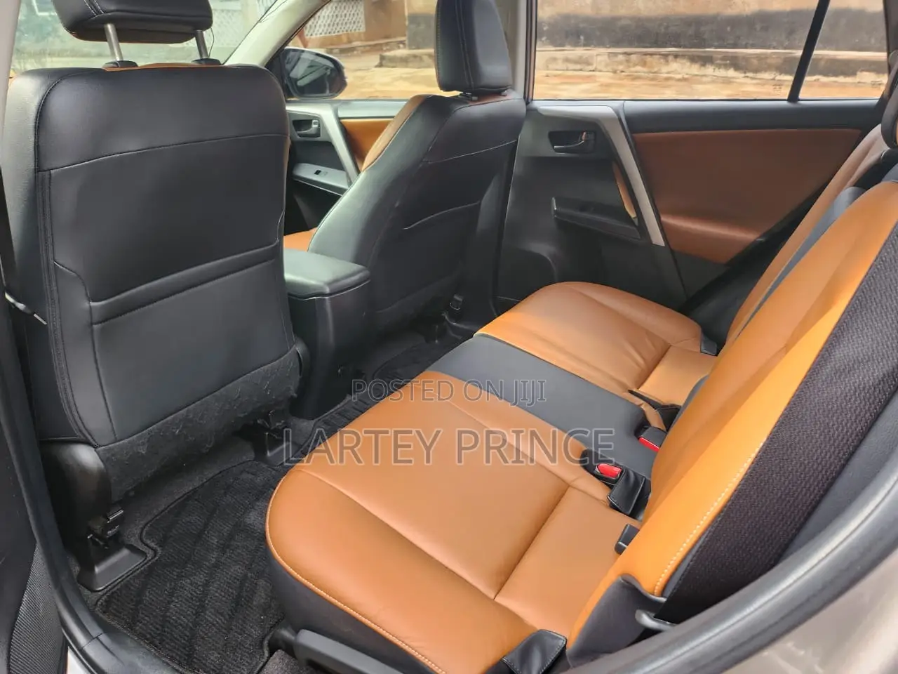 Toyota RAV4 LE AWD (2.5L 4cyl 6A) 2017 Gray