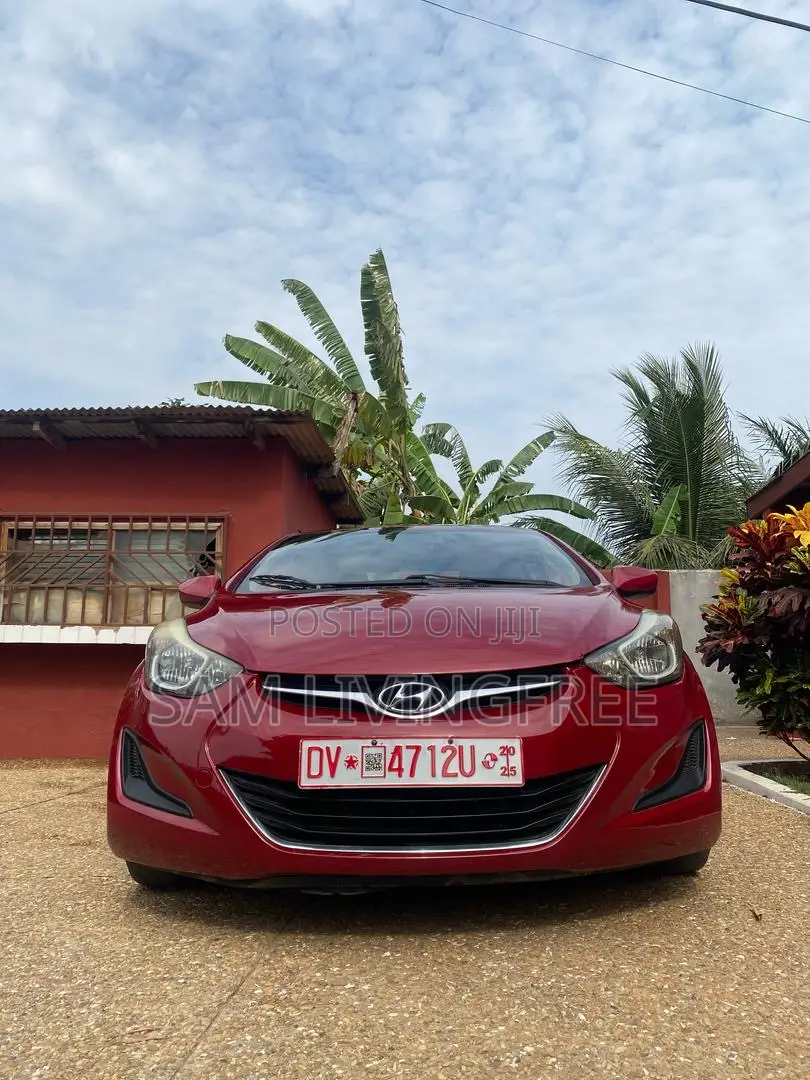 Hyundai Elantra 2015 Red