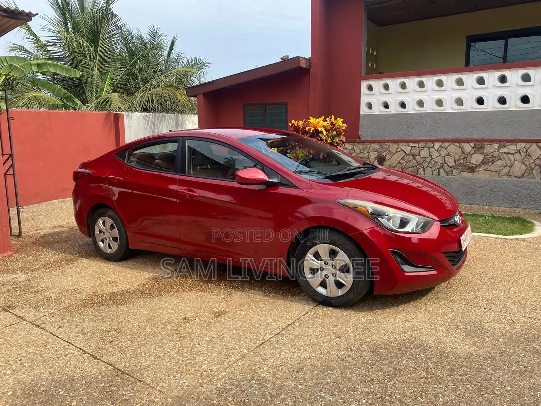 Hyundai Elantra 2015 Red