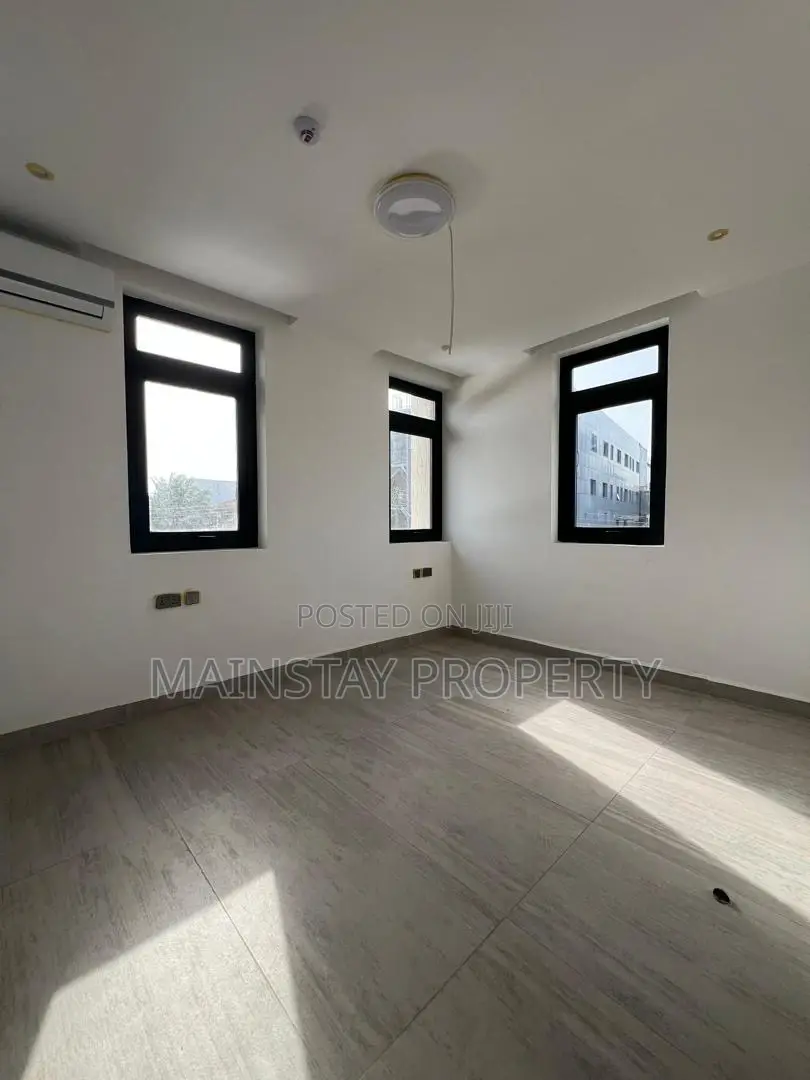 4bdrm Townhouse / Terrace in Mainstay Estates, East Legon for rent