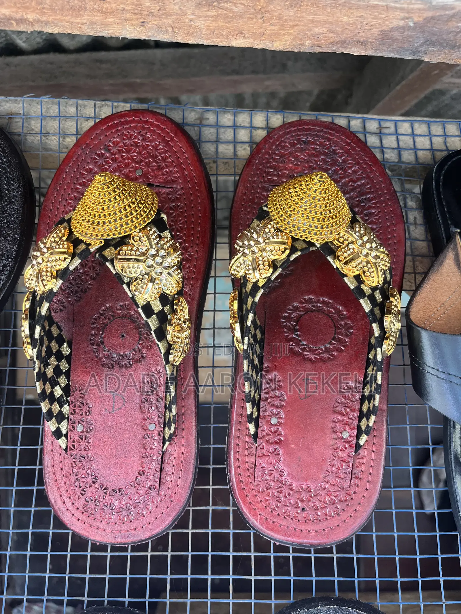 Ahenema Slippers