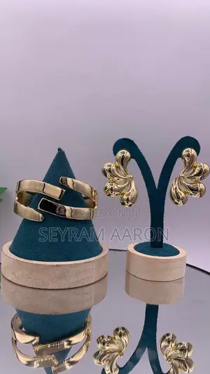 Bangles and Earrings Set