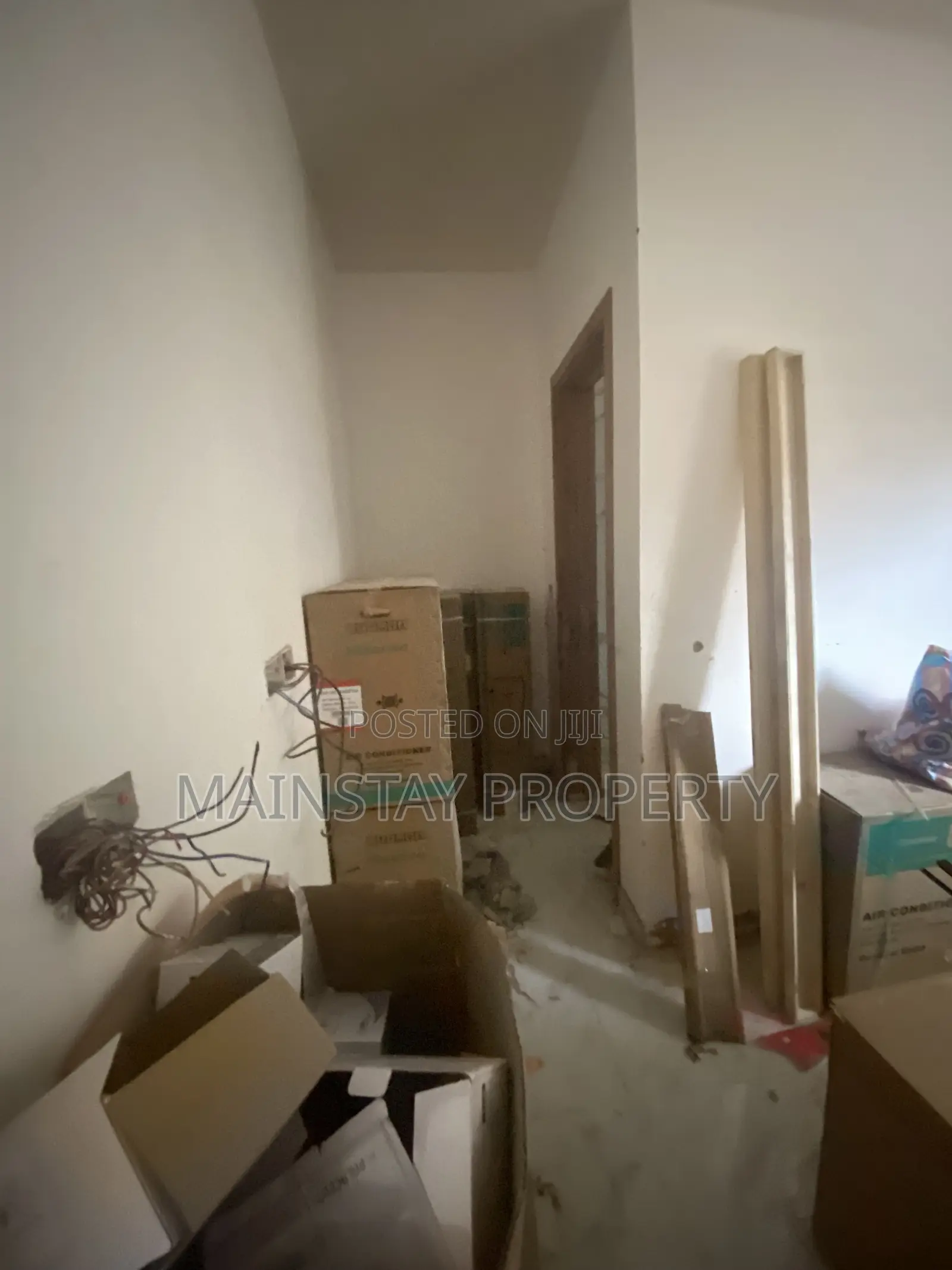 4bdrm Townhouse/Terrace in Mainstay Estates, Spintex for sale