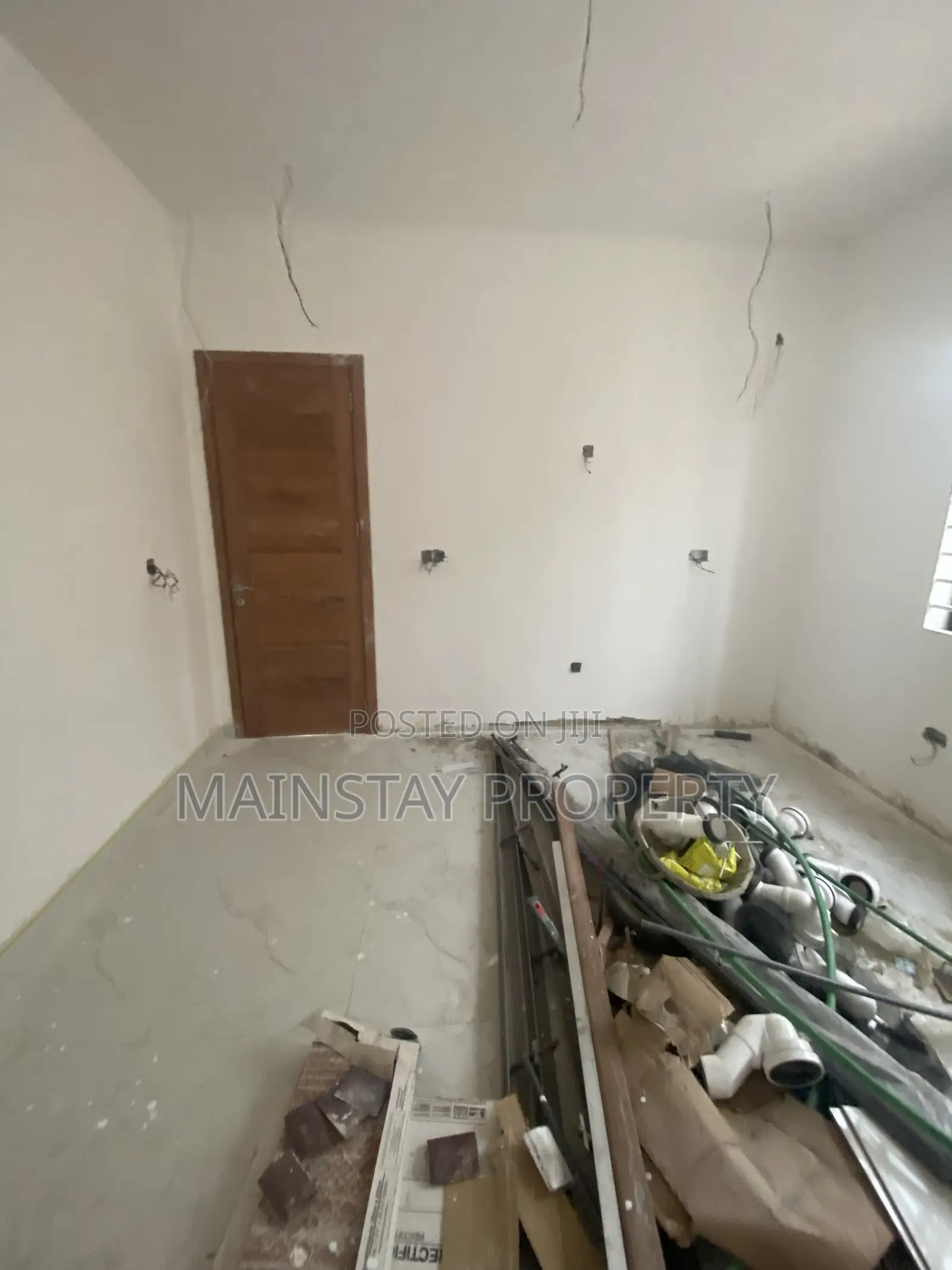 4bdrm Townhouse/Terrace in Mainstay Estates, Spintex for sale
