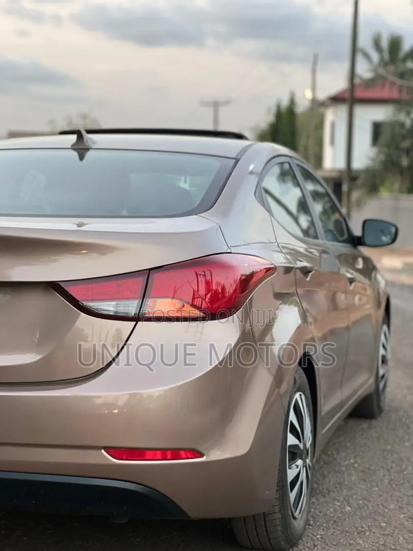 Hyundai Elantra Limited 4dr Sedan (1.8L 4cyl 6A) 2015 Brown