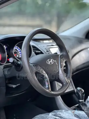 Hyundai Elantra Limited 4dr Sedan (1.8L 4cyl 6A) 2015 Brown