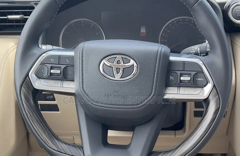 Toyota Land Cruiser 2024 Black