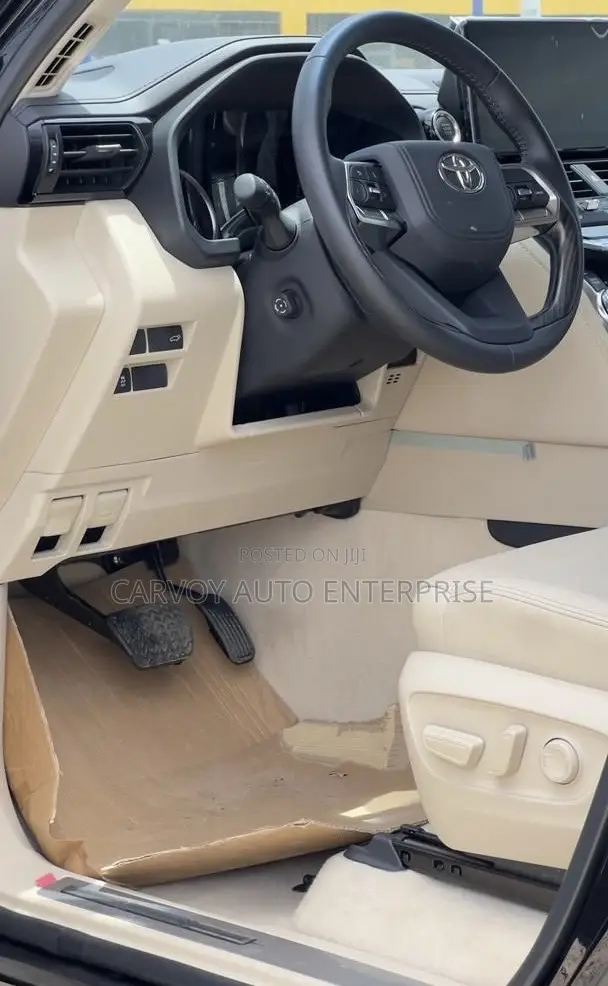 Toyota Land Cruiser 2024 Black