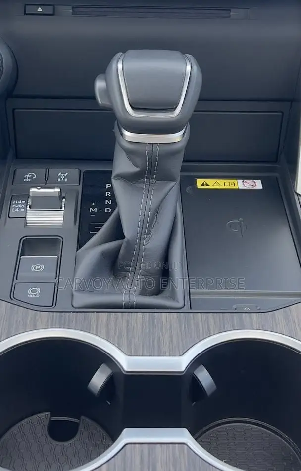Toyota Land Cruiser 2024 Black