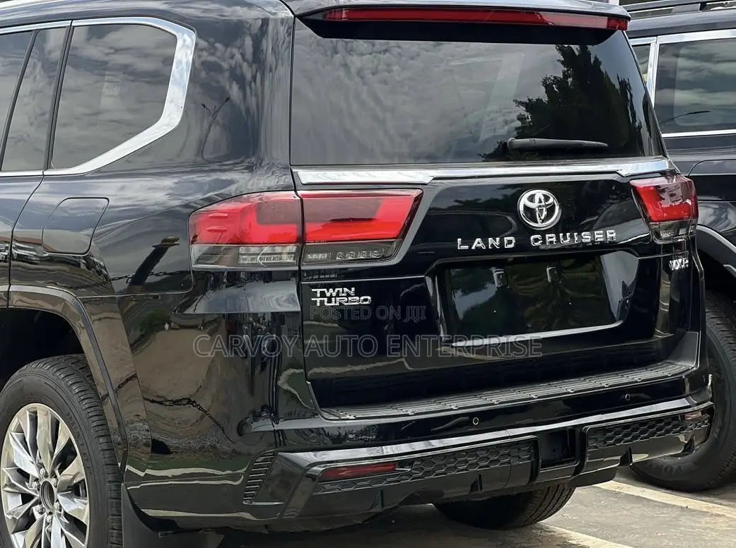 Toyota Land Cruiser 2024 Black