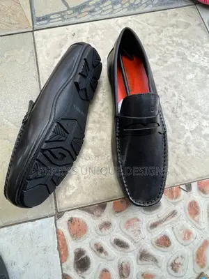 Classic Comfort Leather Loafers - Black