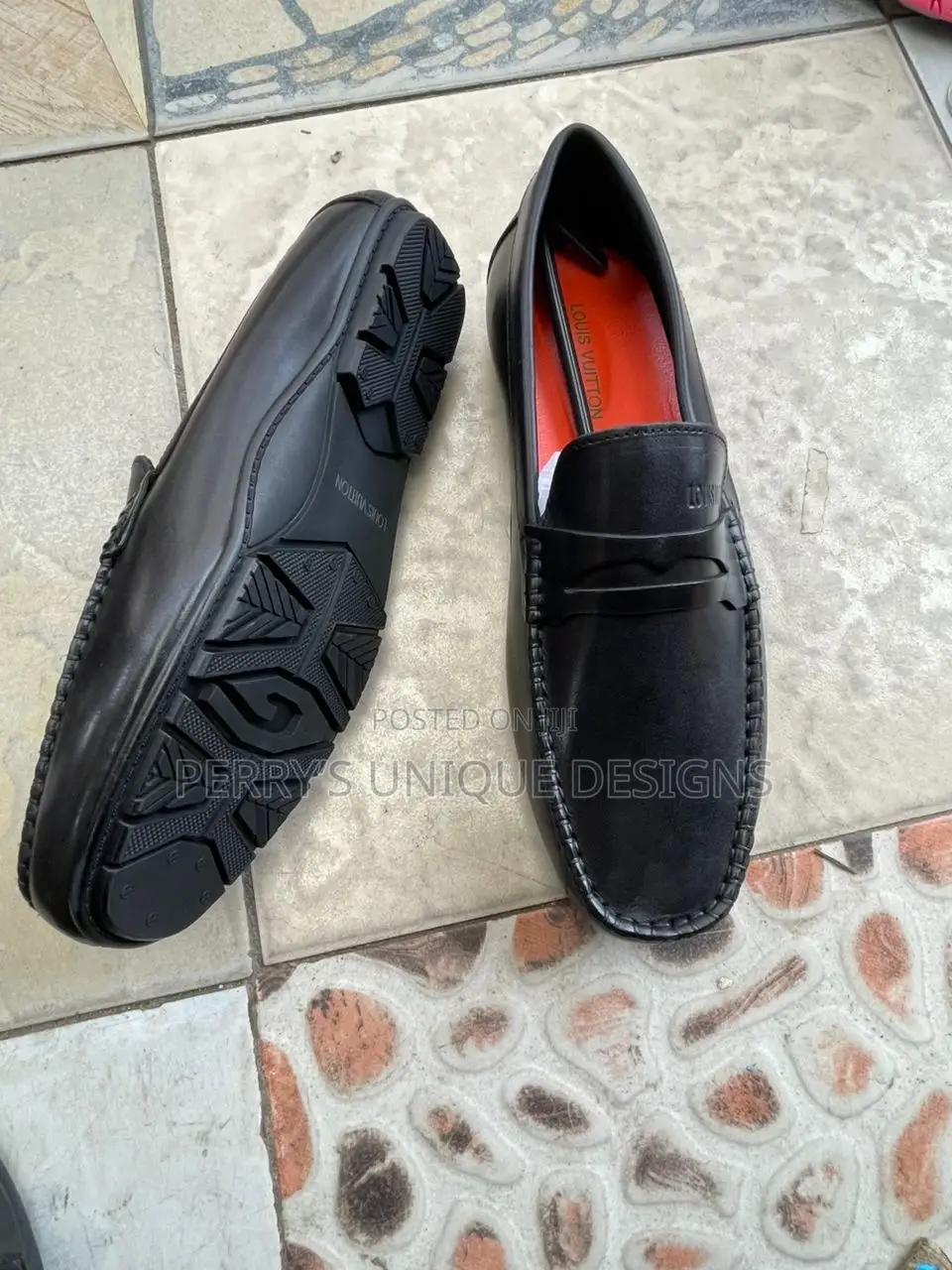 Classic Comfort Leather Loafers - Black