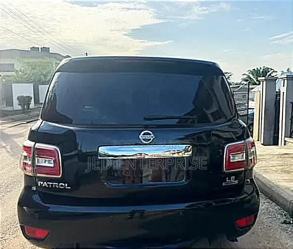 Nissan Patrol 2018 Black