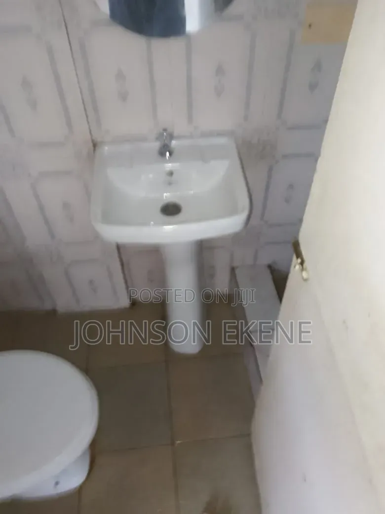 1bdrm Apartment in Ebony for rent