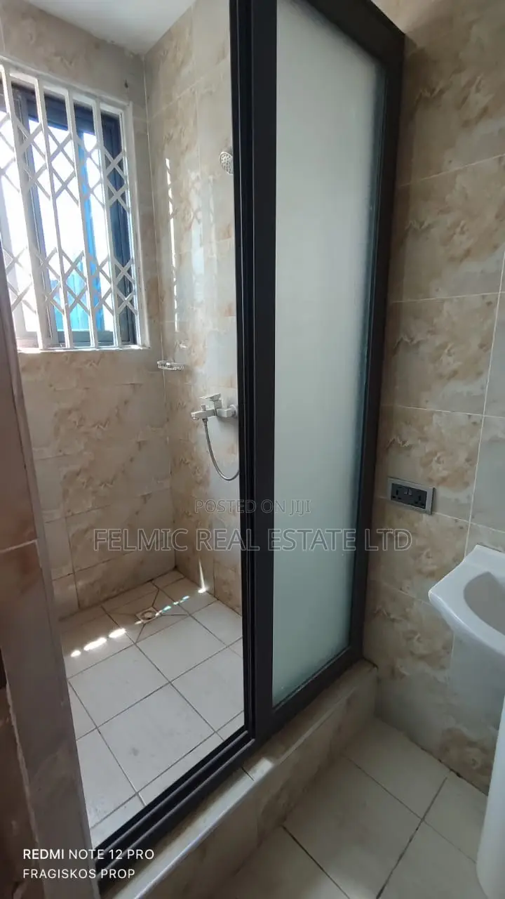 4bdrm House in Felmic Real Estate, Ofankor for rent
