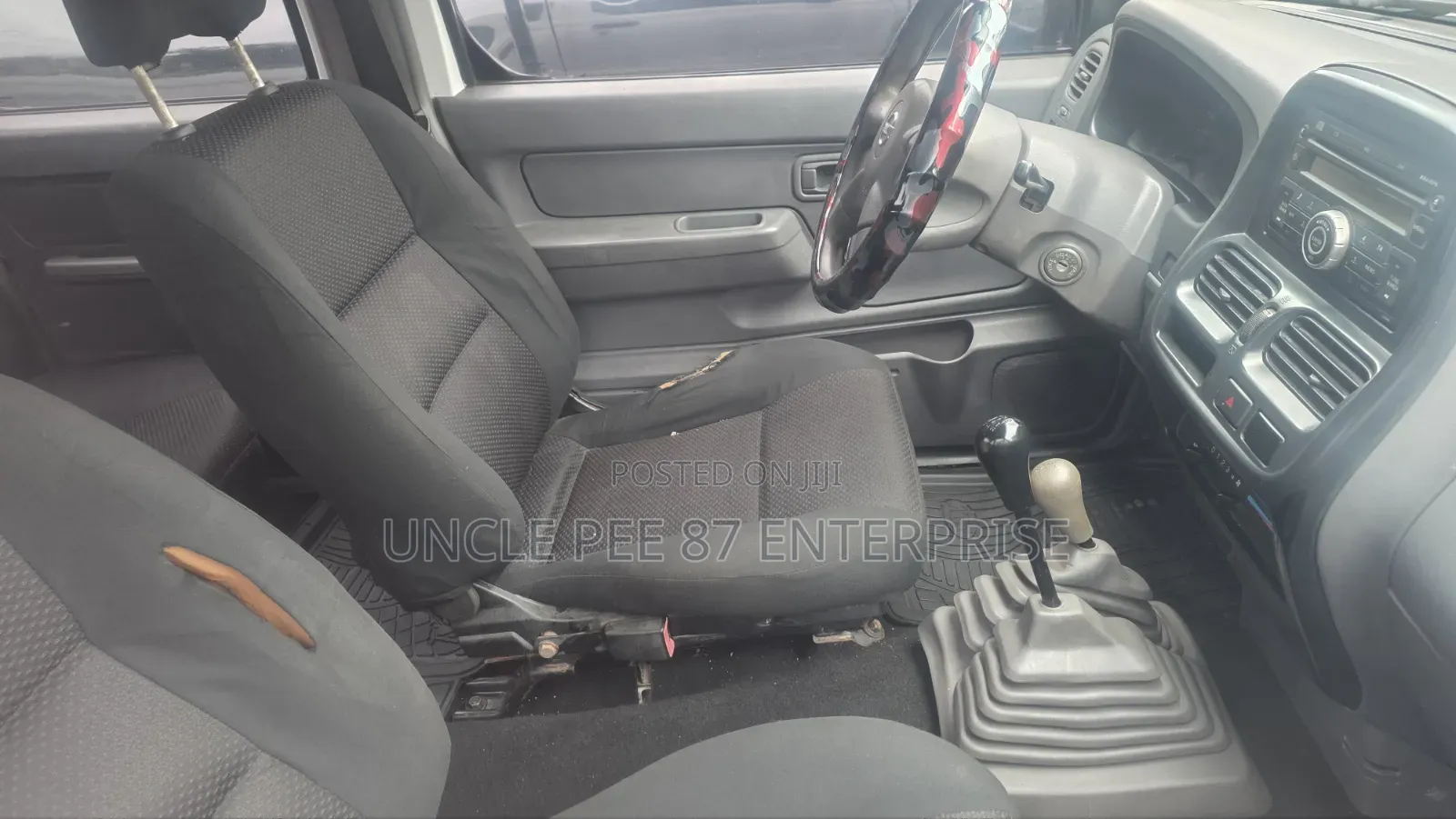 Nissan Hardbody 2021 White
