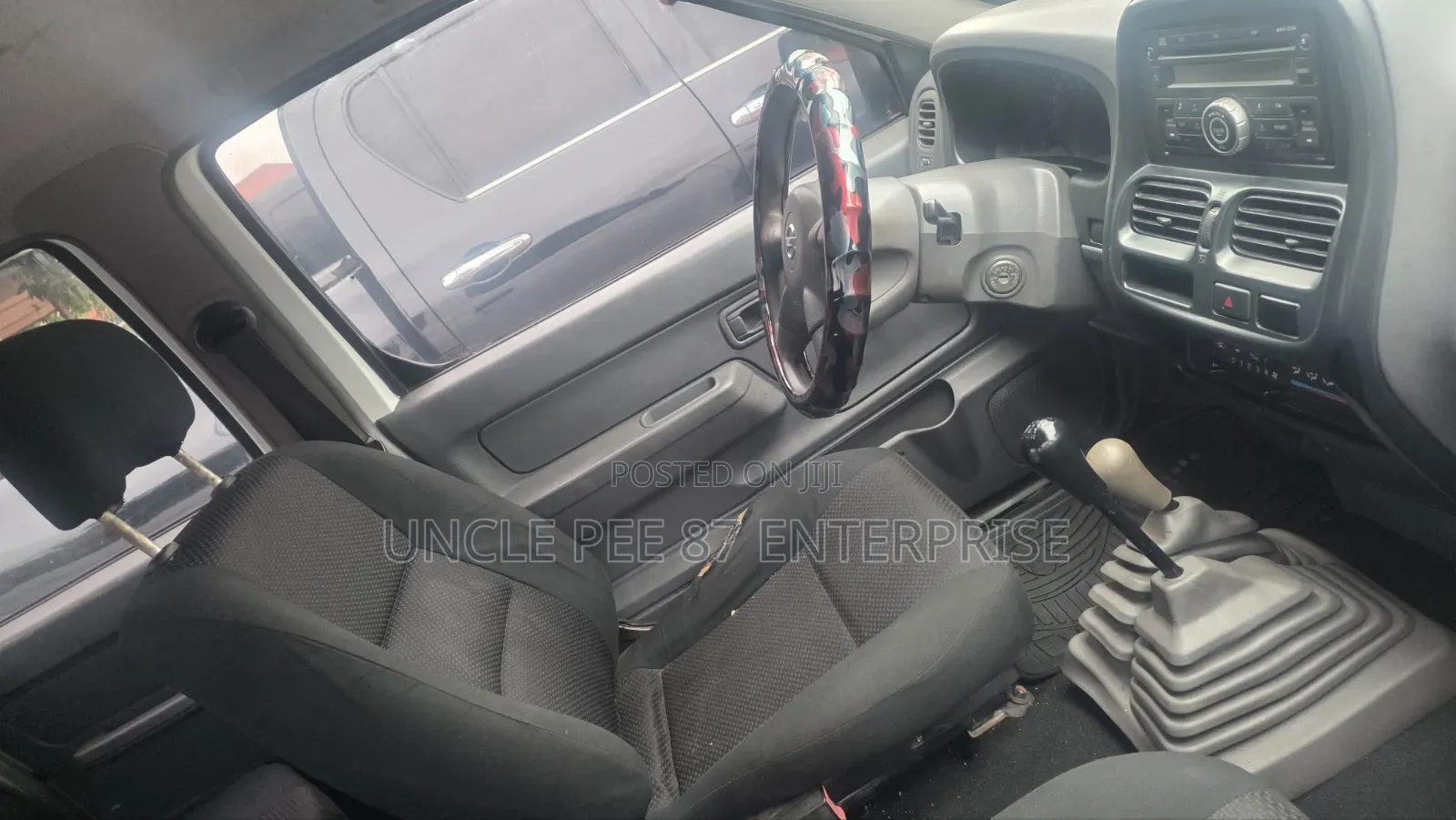 Nissan Hardbody 2021 White