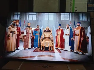 Brilliant Display Smart Features in Samsung 43-Inch Tv