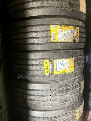Get Your Quality Tires for Heavy Duty Trucks and Escalators