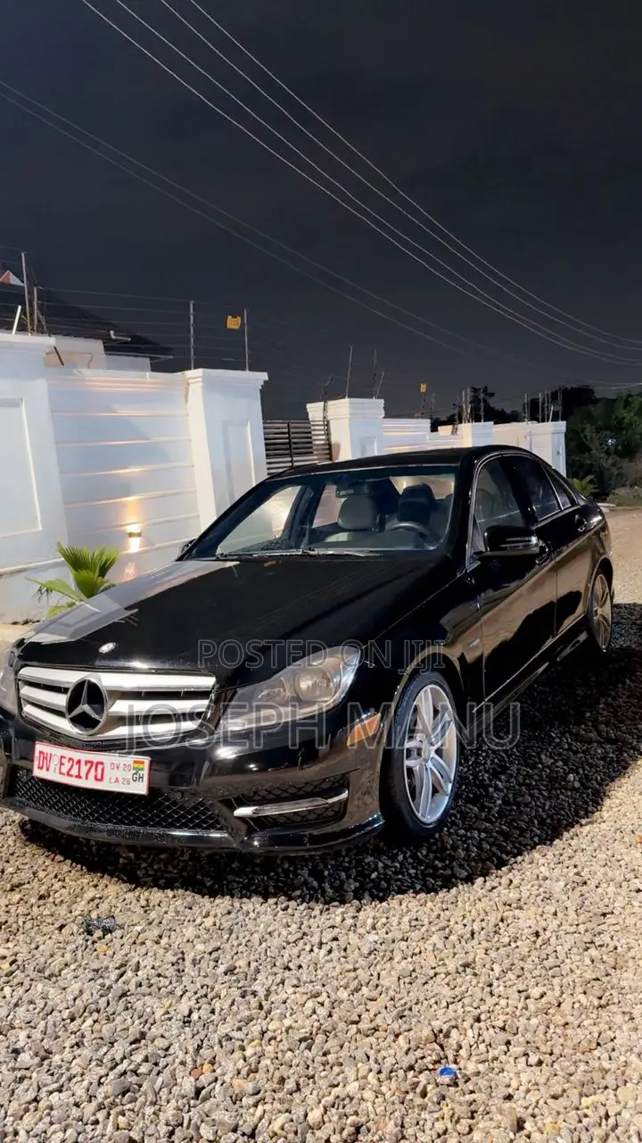 Mercedes-Benz C250 2012 Black