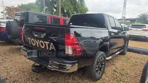 Toyota Hilux Revo Double Cab Deisel 2.8 AWD 2018 Black