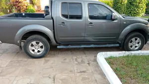 Nissan Navara 2.5 dCi 2010 Gray