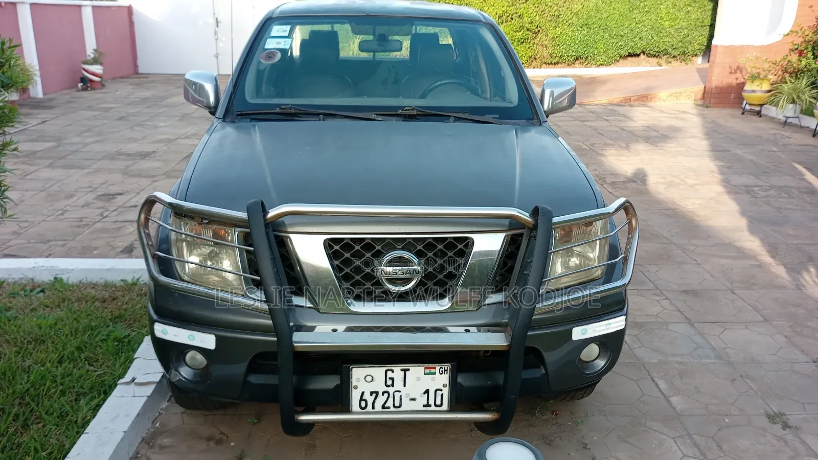 Nissan Navara 2.5 dCi 2010 Gray