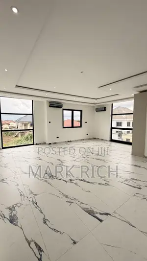 5bdrm House in East Legon for sale