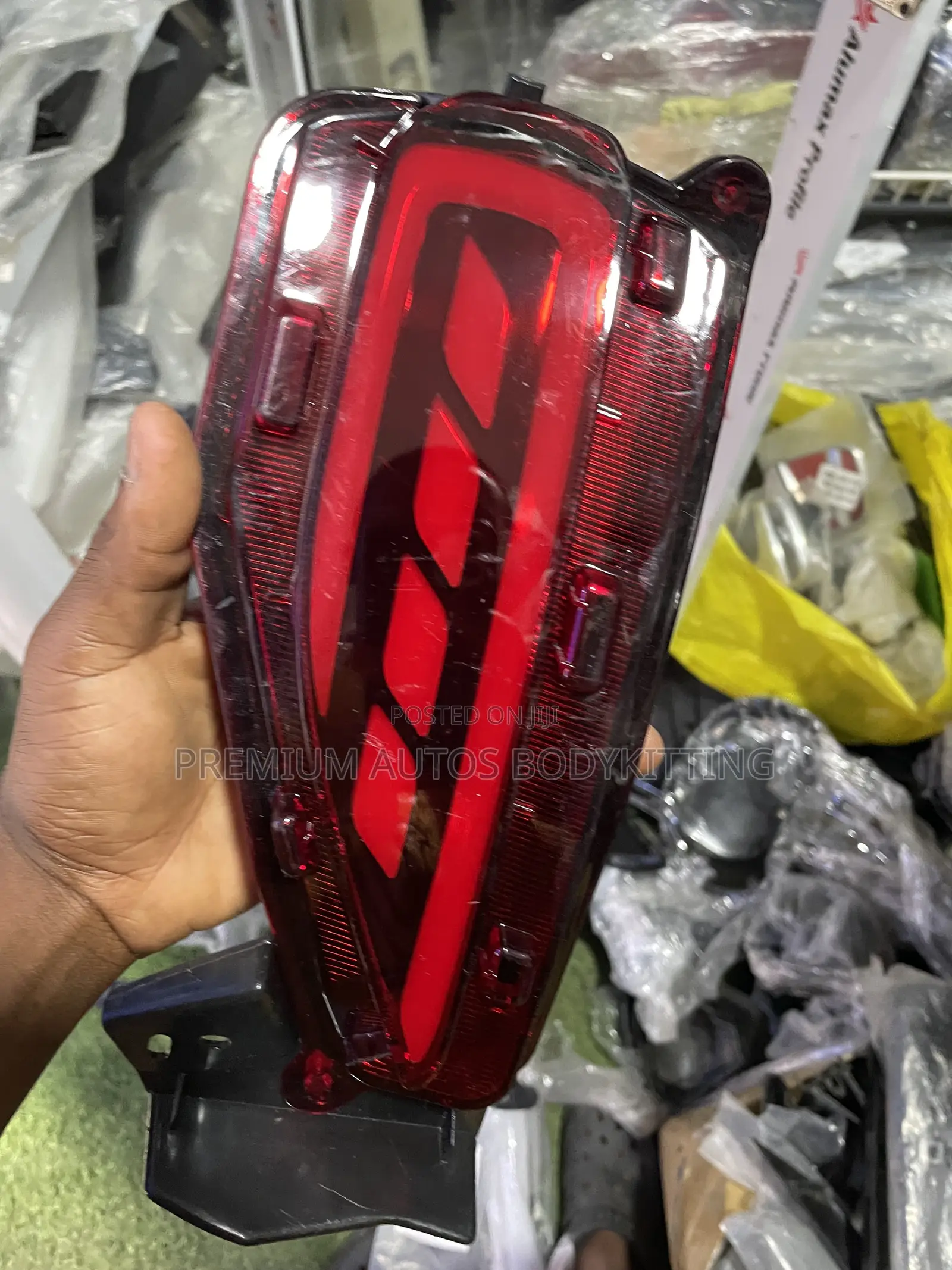 Fortuner 16–21 Led Back Bumper Reflector