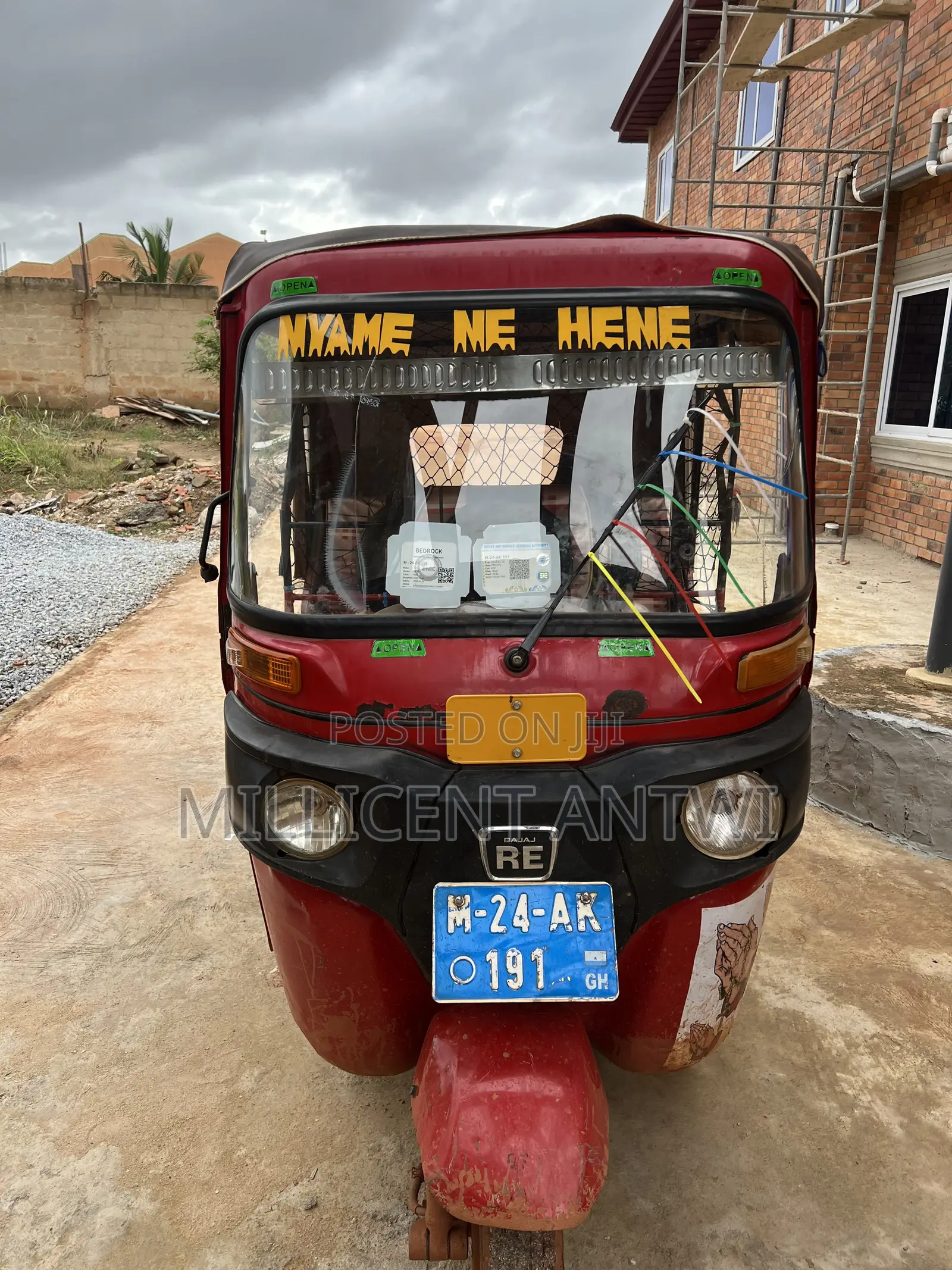 Bajaj RE 2024 Red