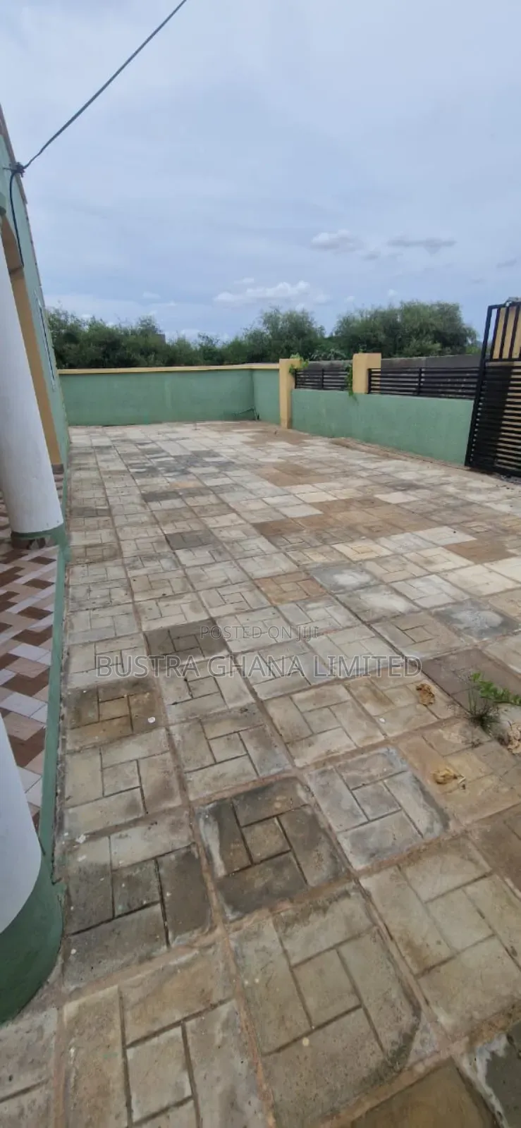 3bdrm House in Adom City Comm. 25, Tema Metropolitan for sale