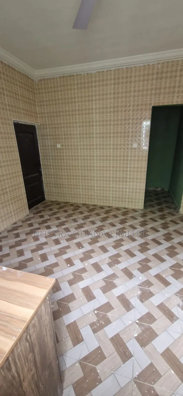 3bdrm House in Adom City Comm. 25, Tema Metropolitan for sale