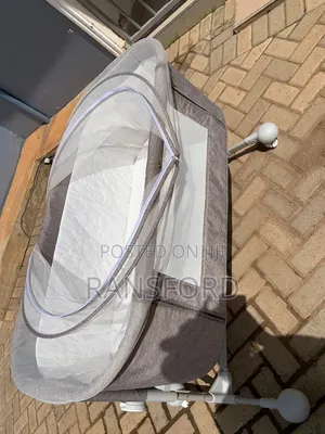 Baby Cot/Bassinet