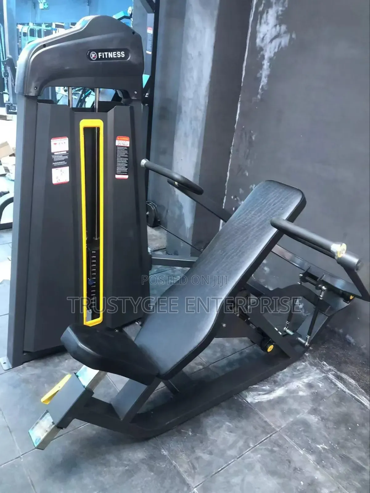 Incline Shoulder Press/Arm and Chest Press Commercial