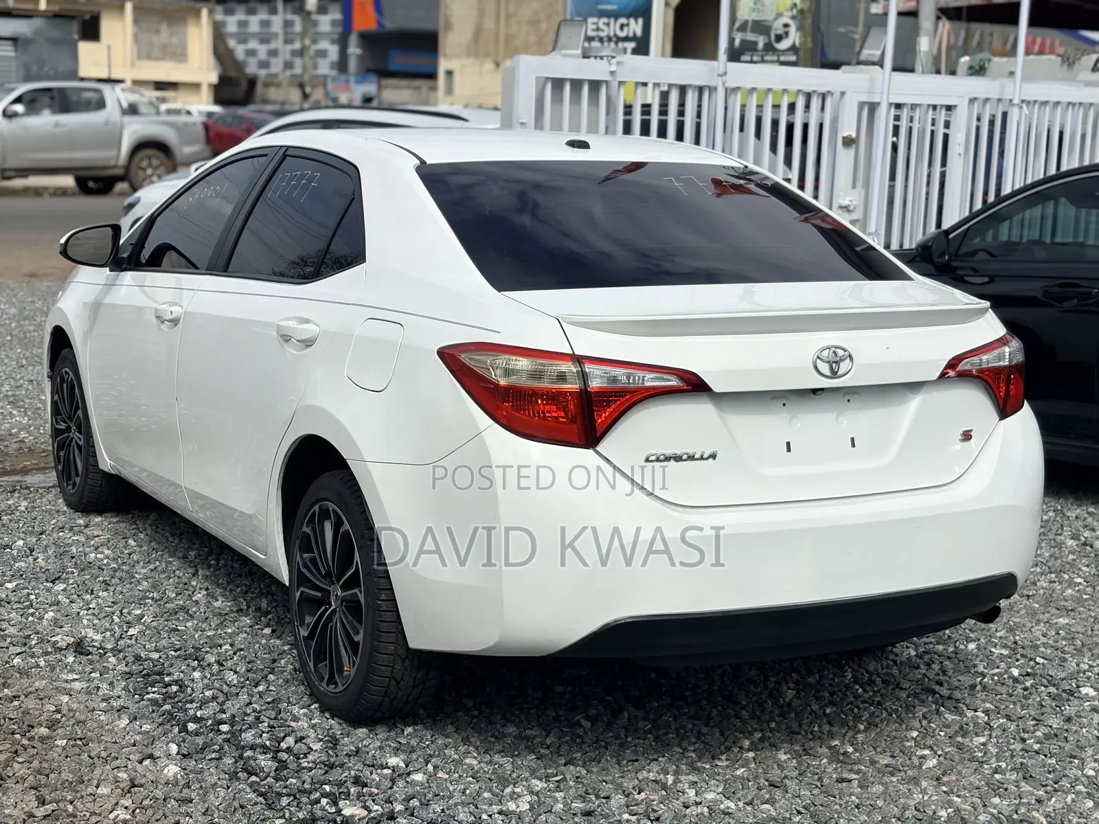 Toyota Corolla S 4dr Sedan (1.8L 4cyl CVT) 2016 White