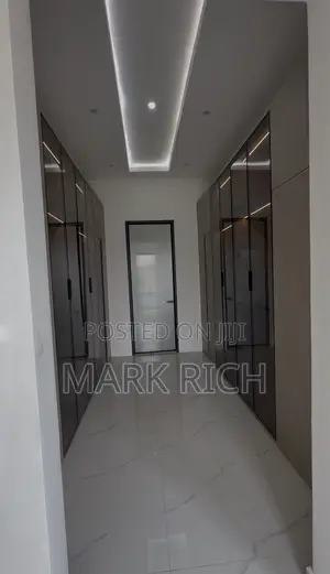 4bdrm House in Ashaley Botwe for sale