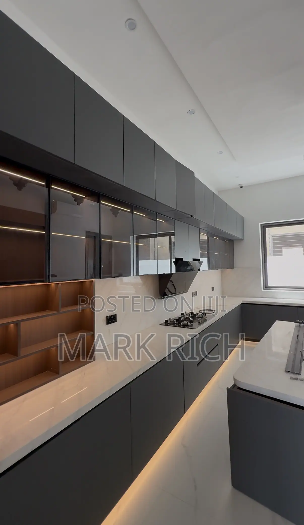4bdrm House in Ashaley Botwe for sale