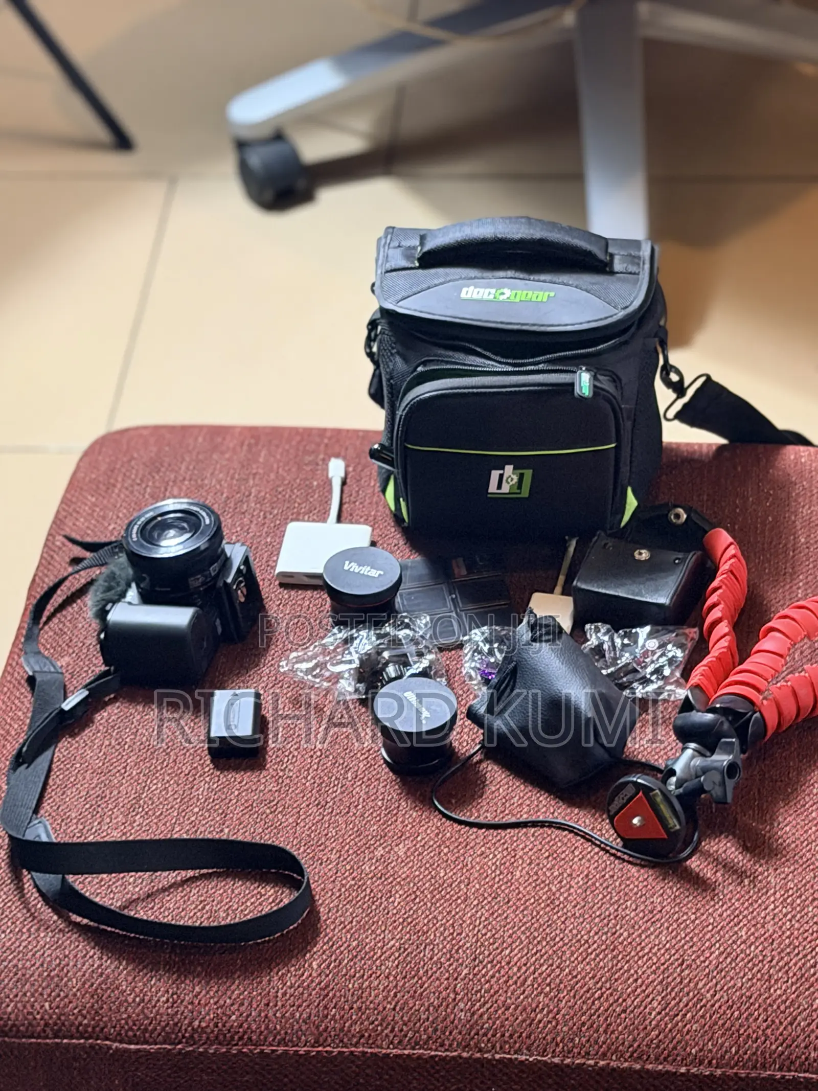 Sony Zv-E10 Mirrorless Camera Kit