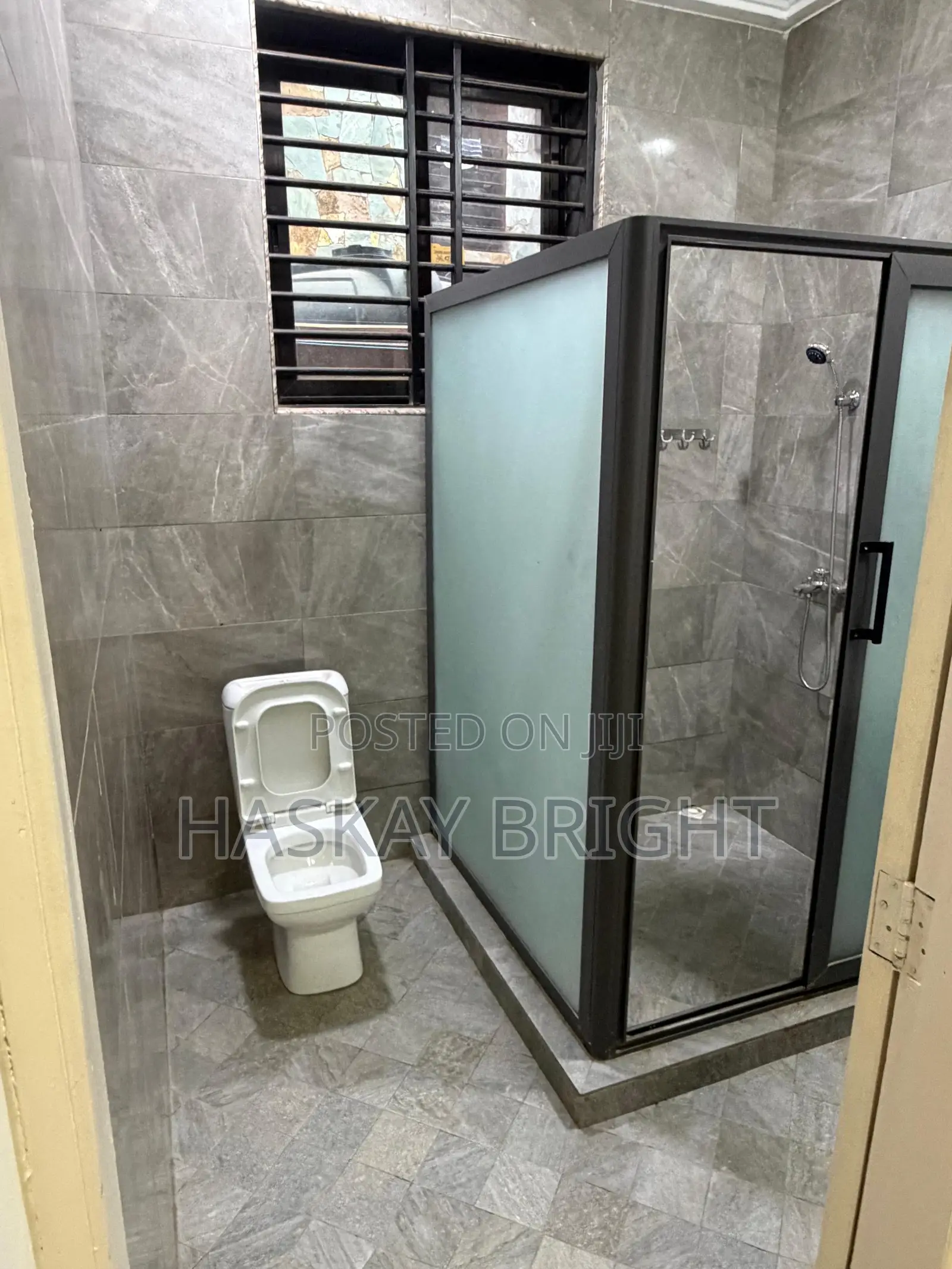 4bdrm House in Ashomang Estate for rent
