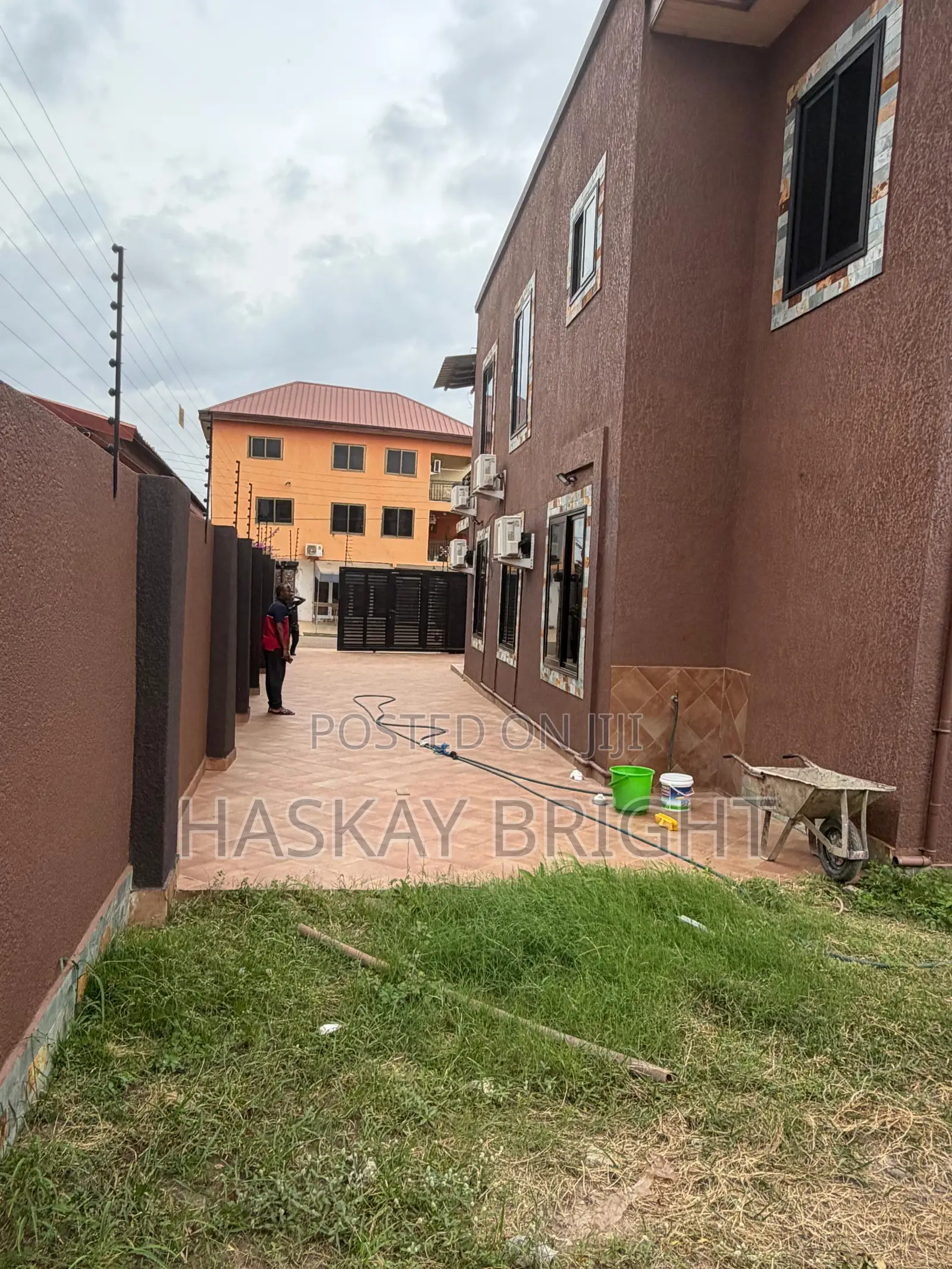 4bdrm House in Ashomang Estate for rent